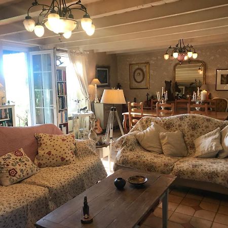 Bed and Breakfast Le Peyrail Les Leves-et-Thoumeyragues Екстер'єр фото