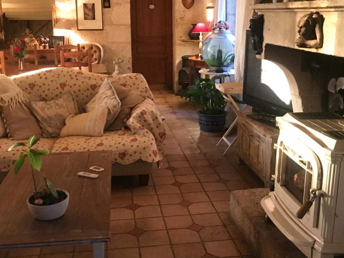 Bed and Breakfast Le Peyrail Les Leves-et-Thoumeyragues Екстер'єр фото