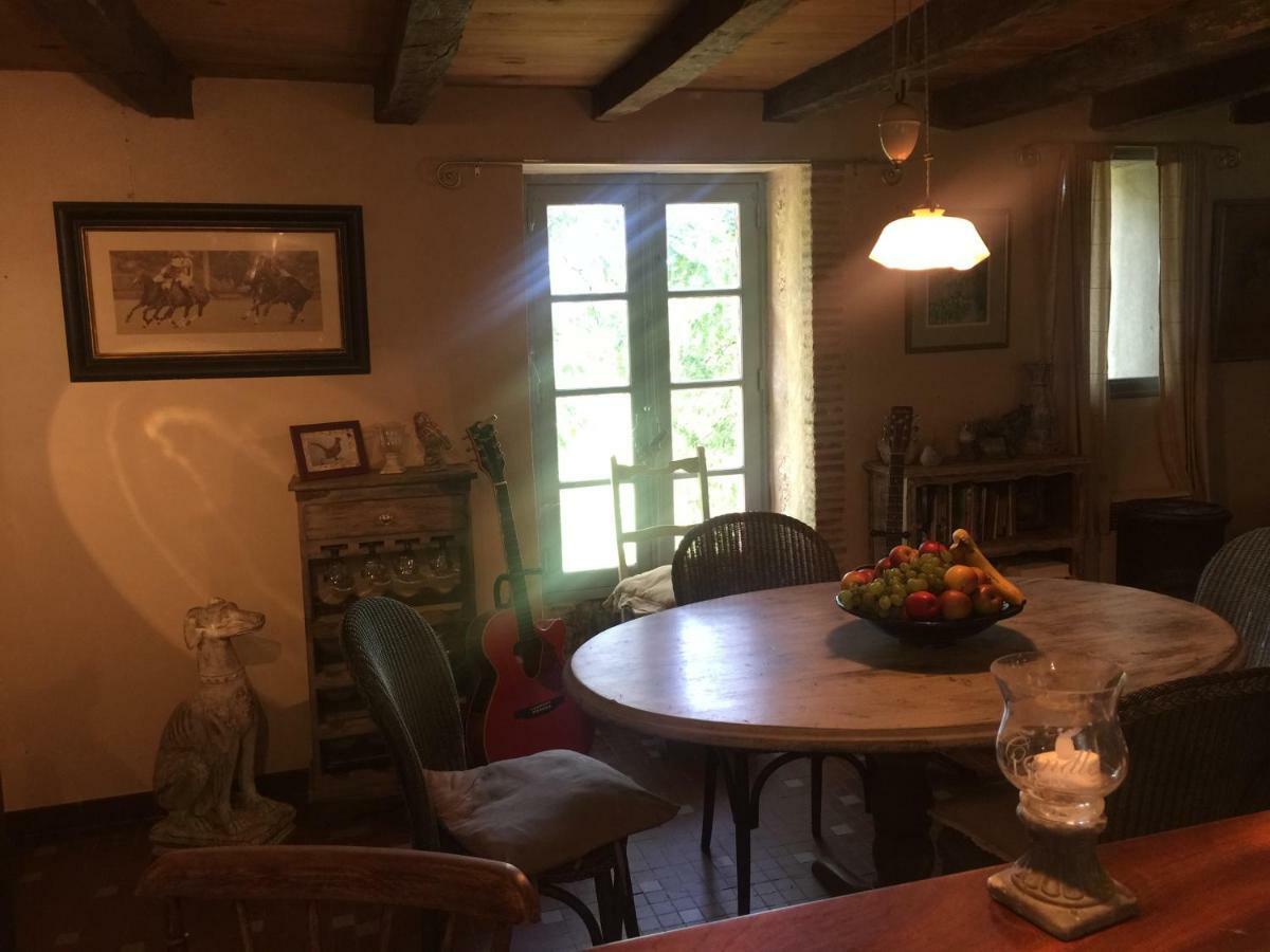 Bed and Breakfast Le Peyrail Les Leves-et-Thoumeyragues Екстер'єр фото