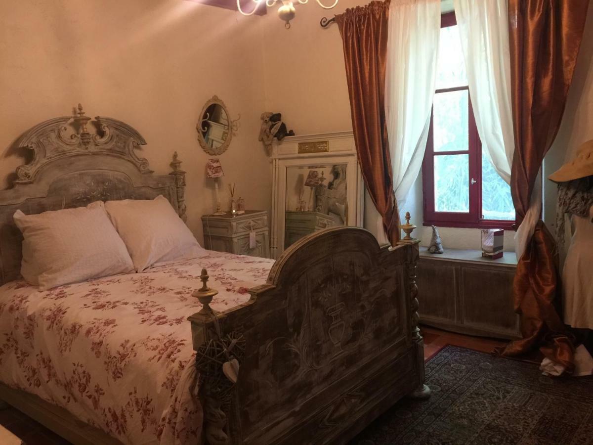 Bed and Breakfast Le Peyrail Les Leves-et-Thoumeyragues Екстер'єр фото