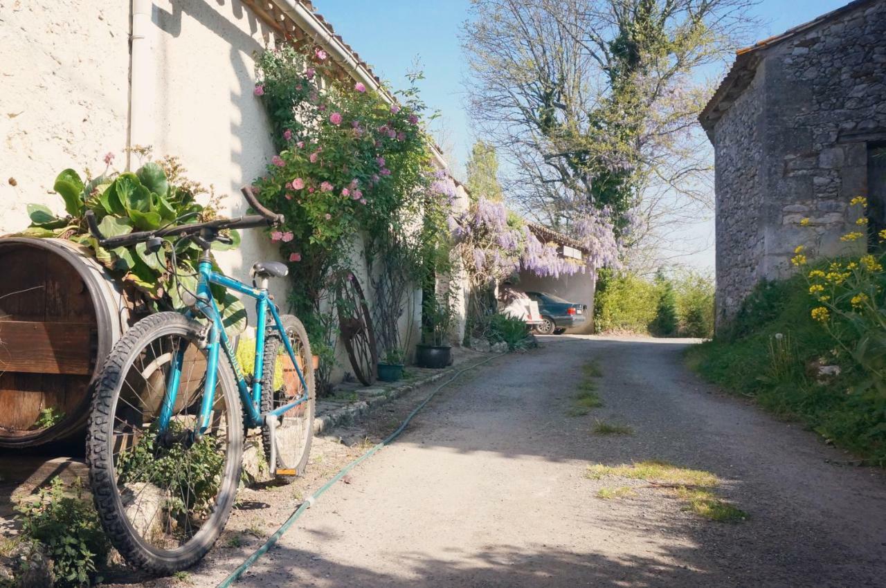Bed and Breakfast Le Peyrail Les Leves-et-Thoumeyragues Екстер'єр фото
